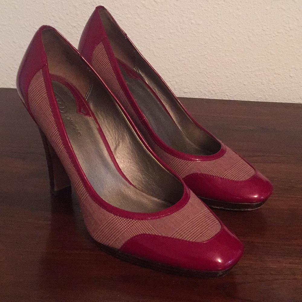 Joan and David pumps